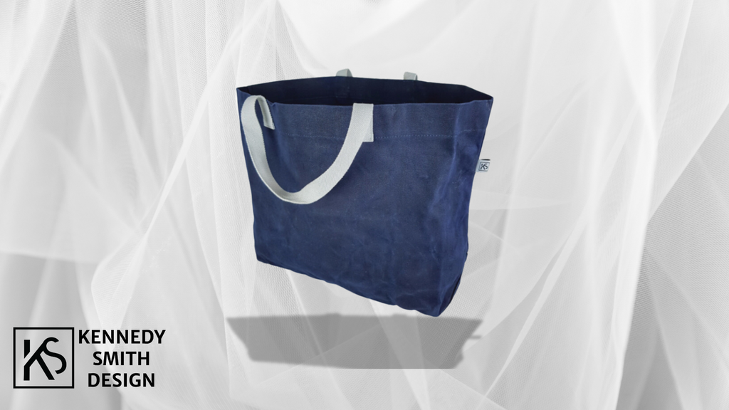 Discover the Versatility of the Waxed Canvas Large Tote